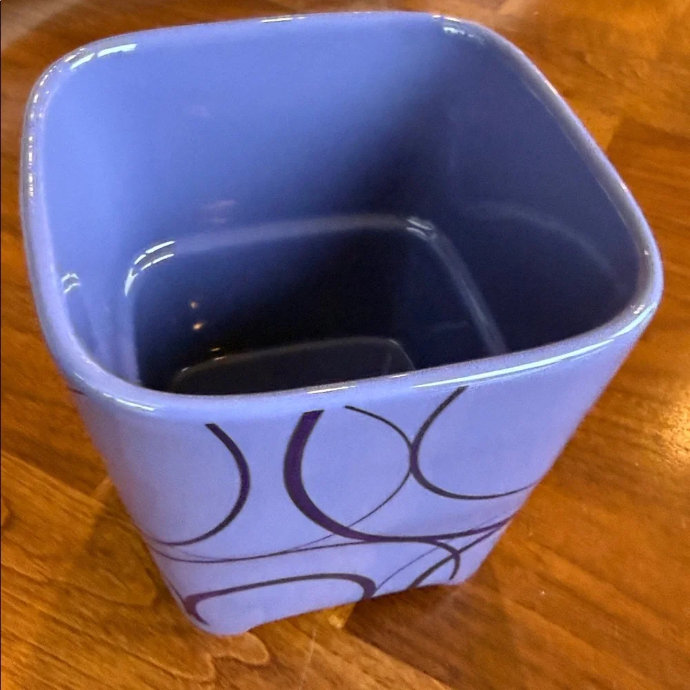 NEVER USED IKEA PURPLE PLANT POT W SWIRL DESIGN ACCENT